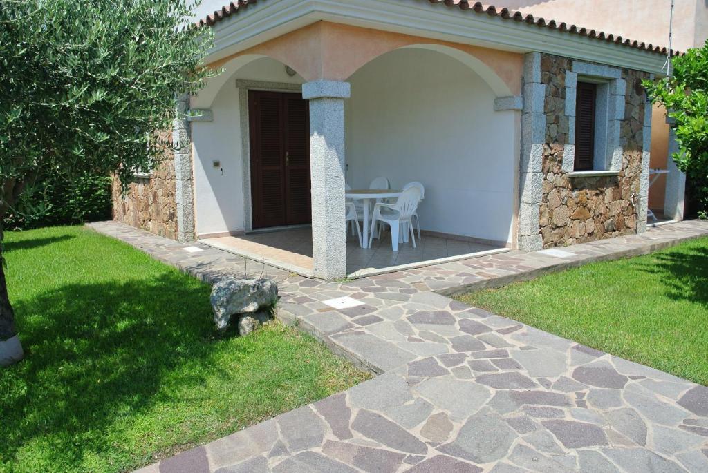 Case Vacanza Fenicotteri San Teodoro  Exterior photo